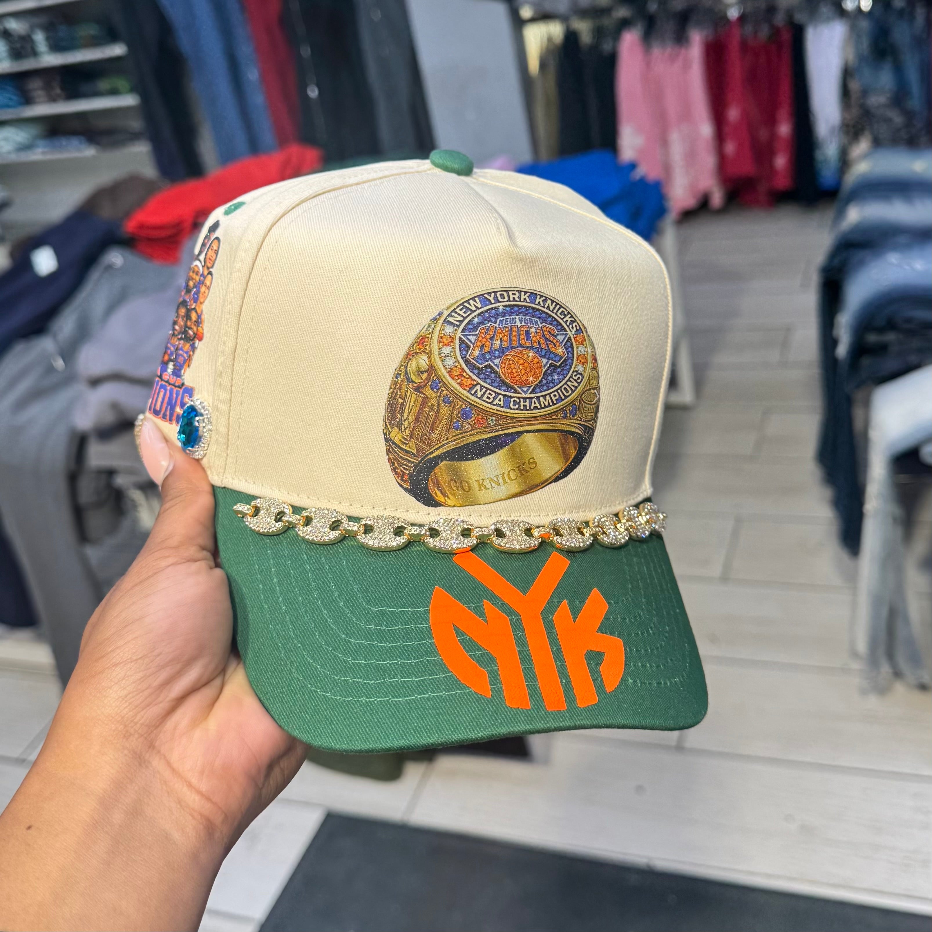 NY KNICKS - CHAMPION TRUCKER Hunter Green