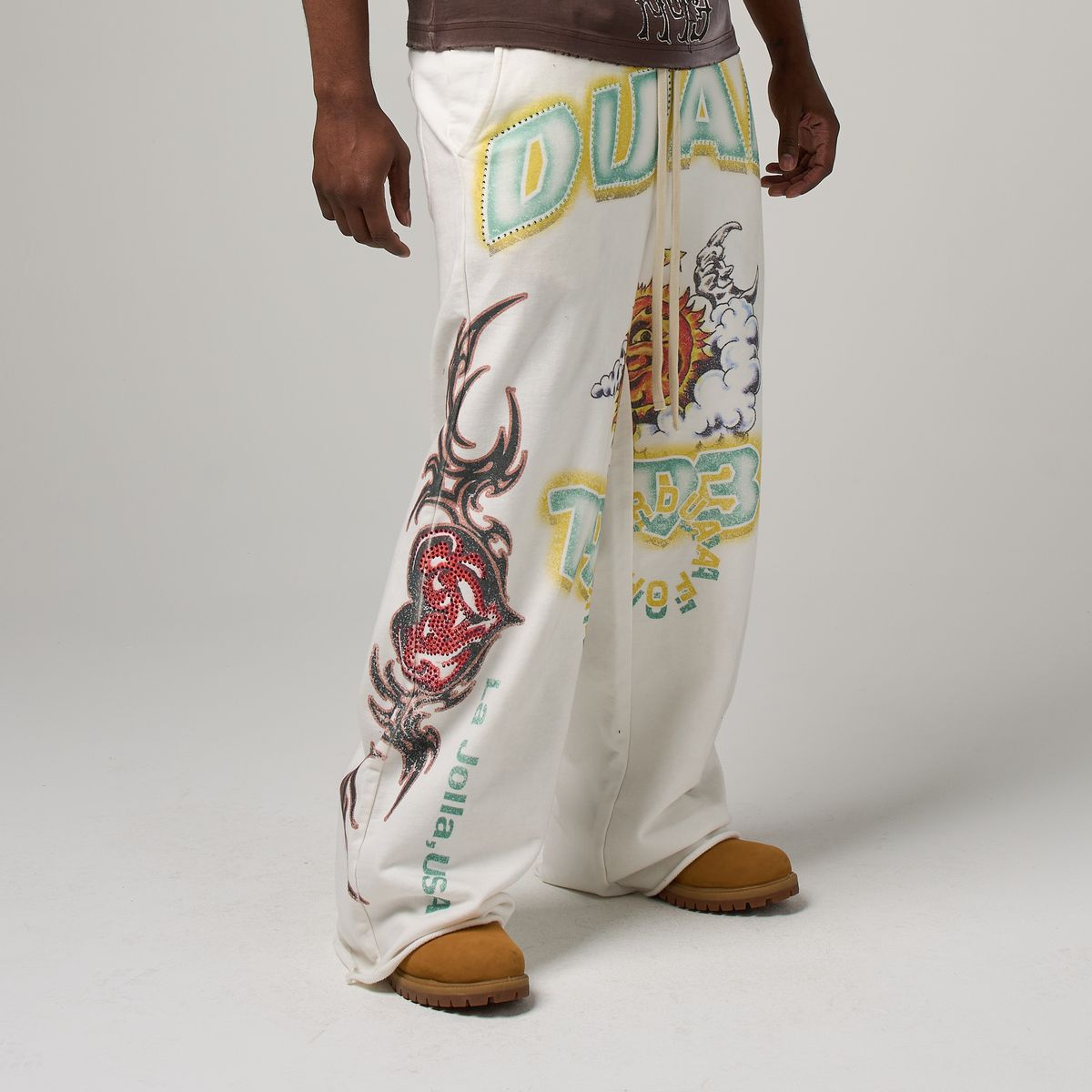 DUAA - Flare Fit Sunkiss sweat Pants - White