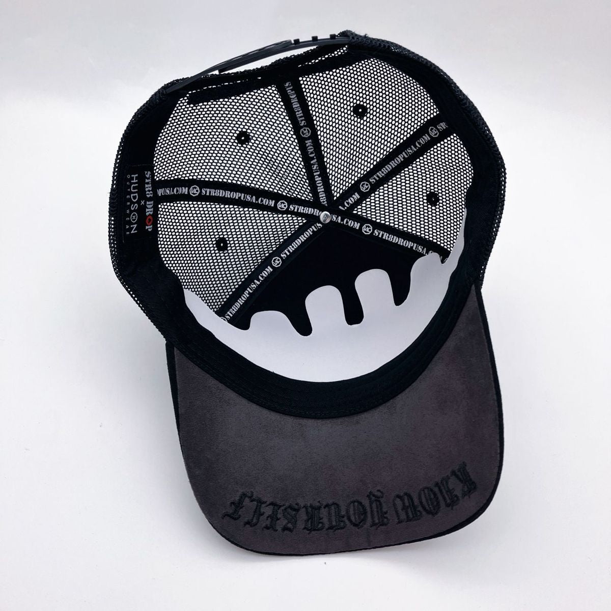 Hudson - 777 Circle Trucker hat - Triple Black V1