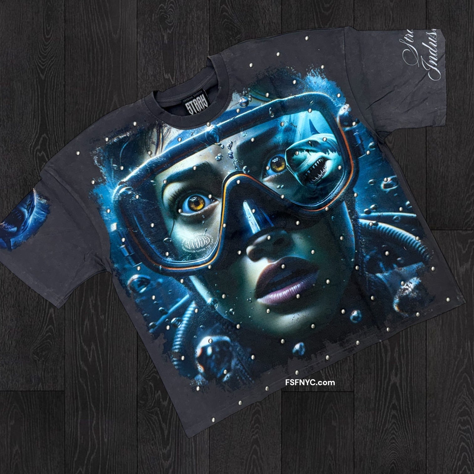 Stray - The Shark T-shirt - Charcoal - 1709