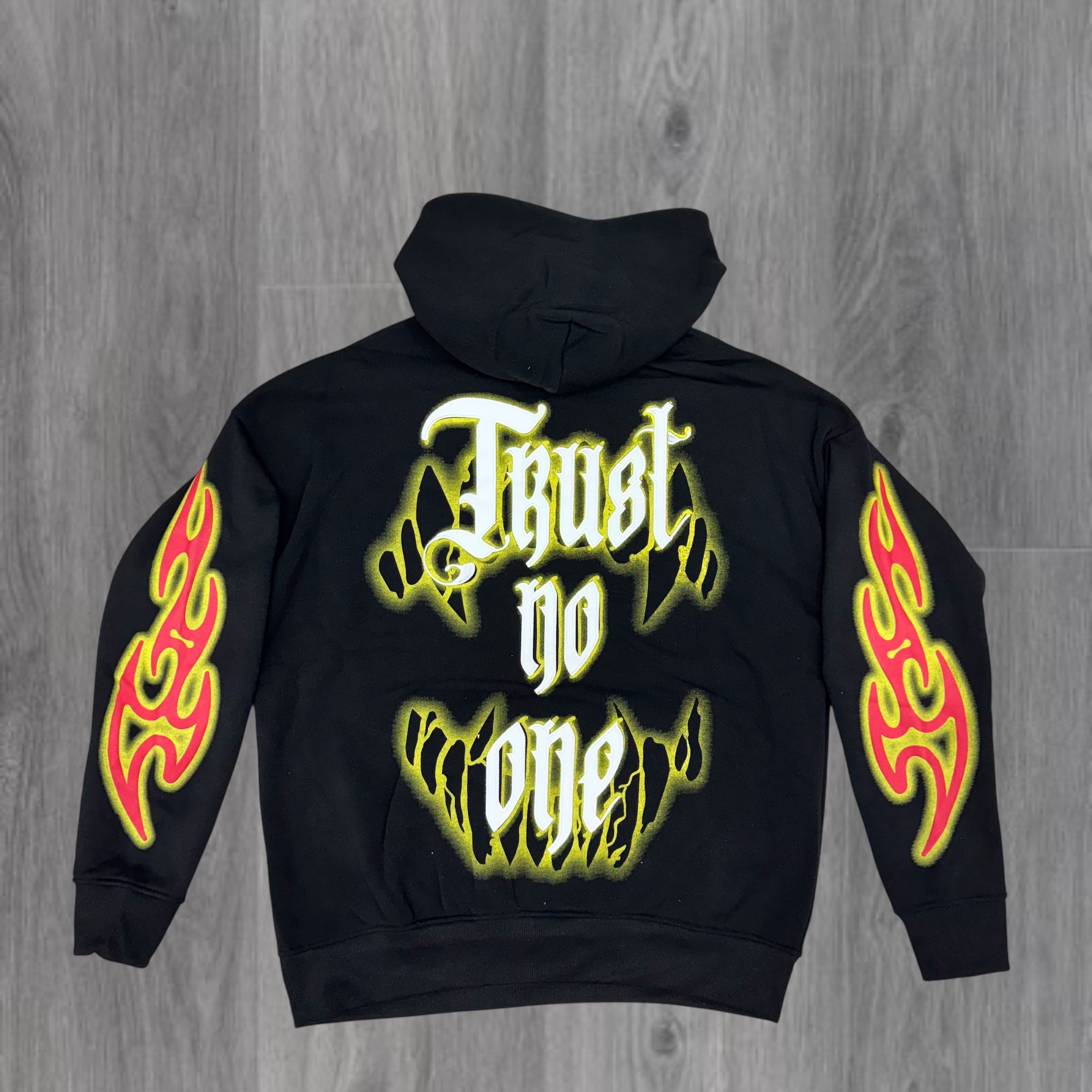 Rebel - Stacked Trust No One Sweat Suit - Black - 313 413