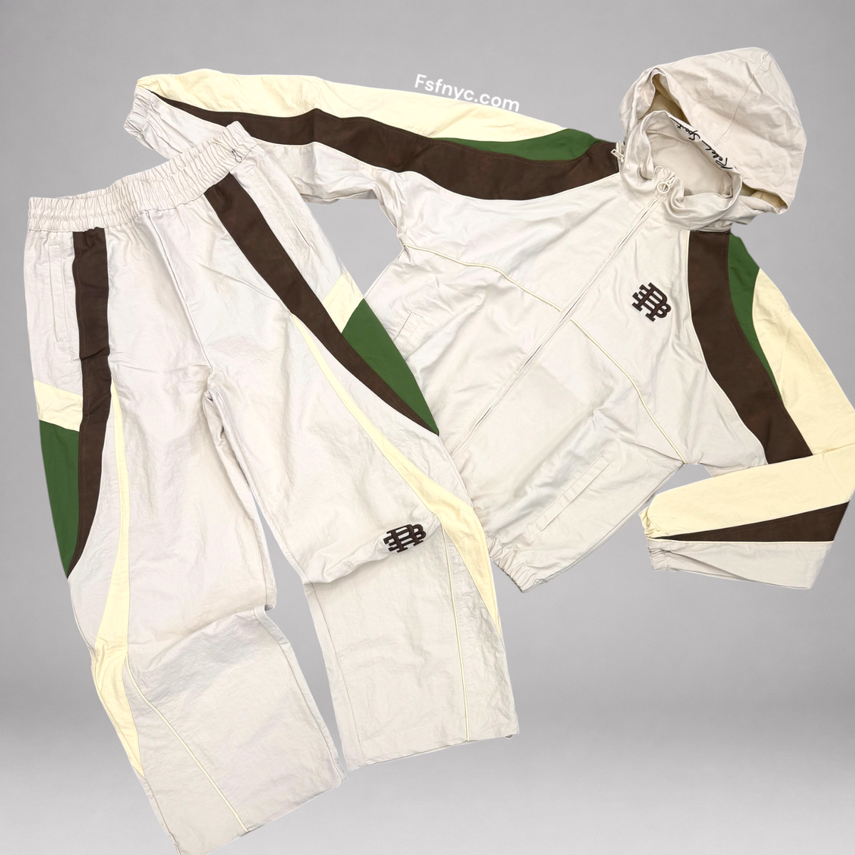 R - Premium Windbreaker Set - Sand - 833