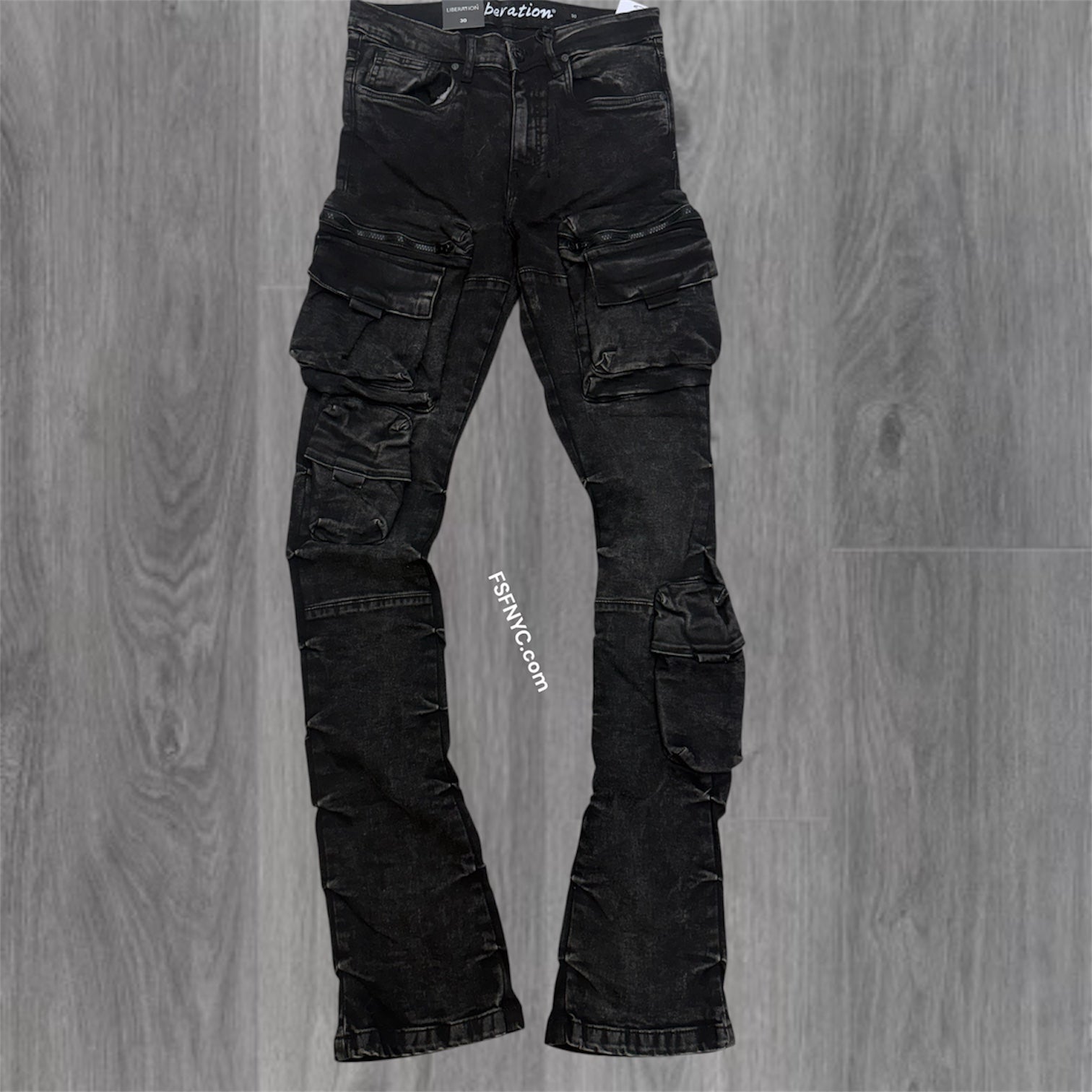 L - Stacked Cargo Pants - washed Black 7094 ( Size 30 only )