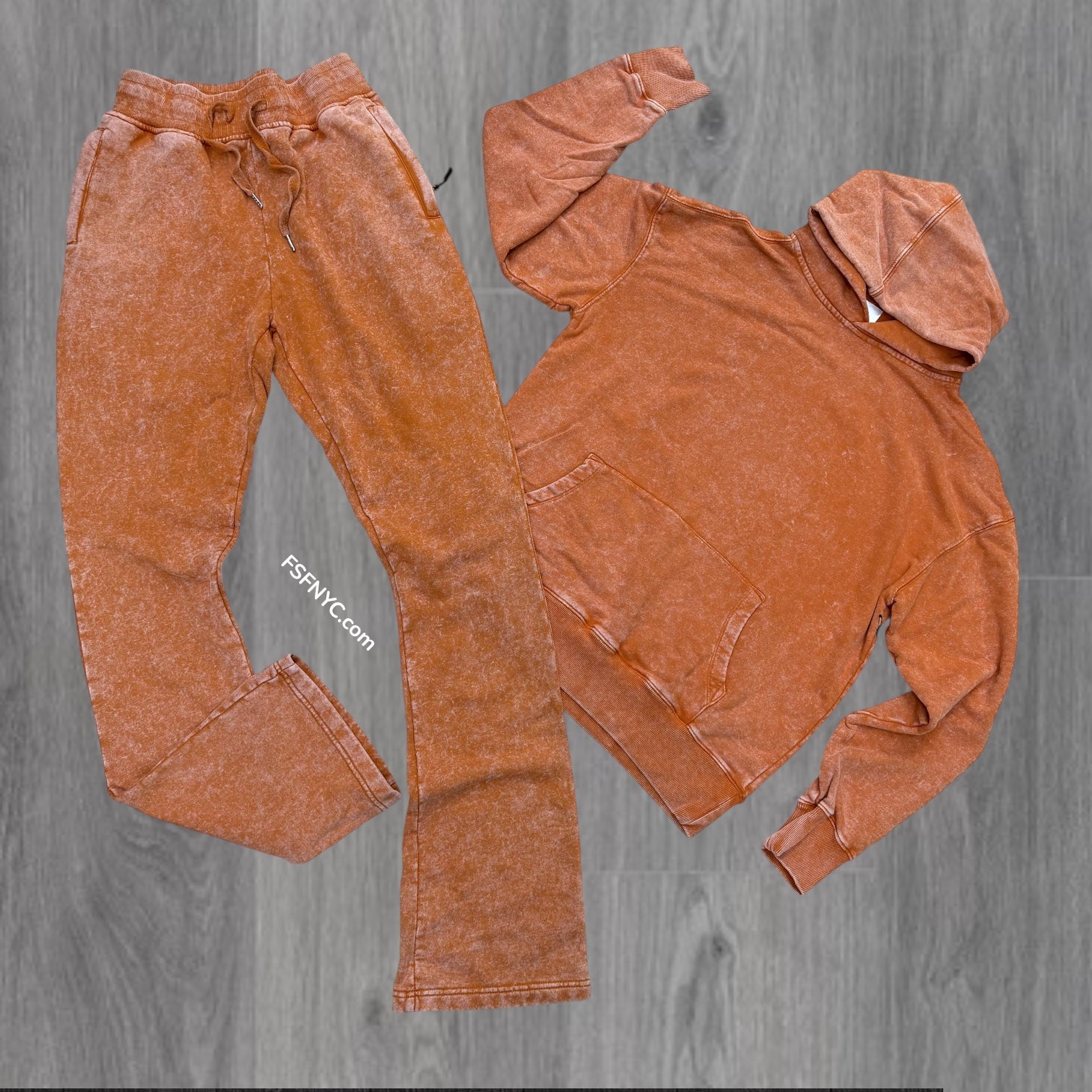 Armor - Stacked Acid wash sweatsuit- rust - 002