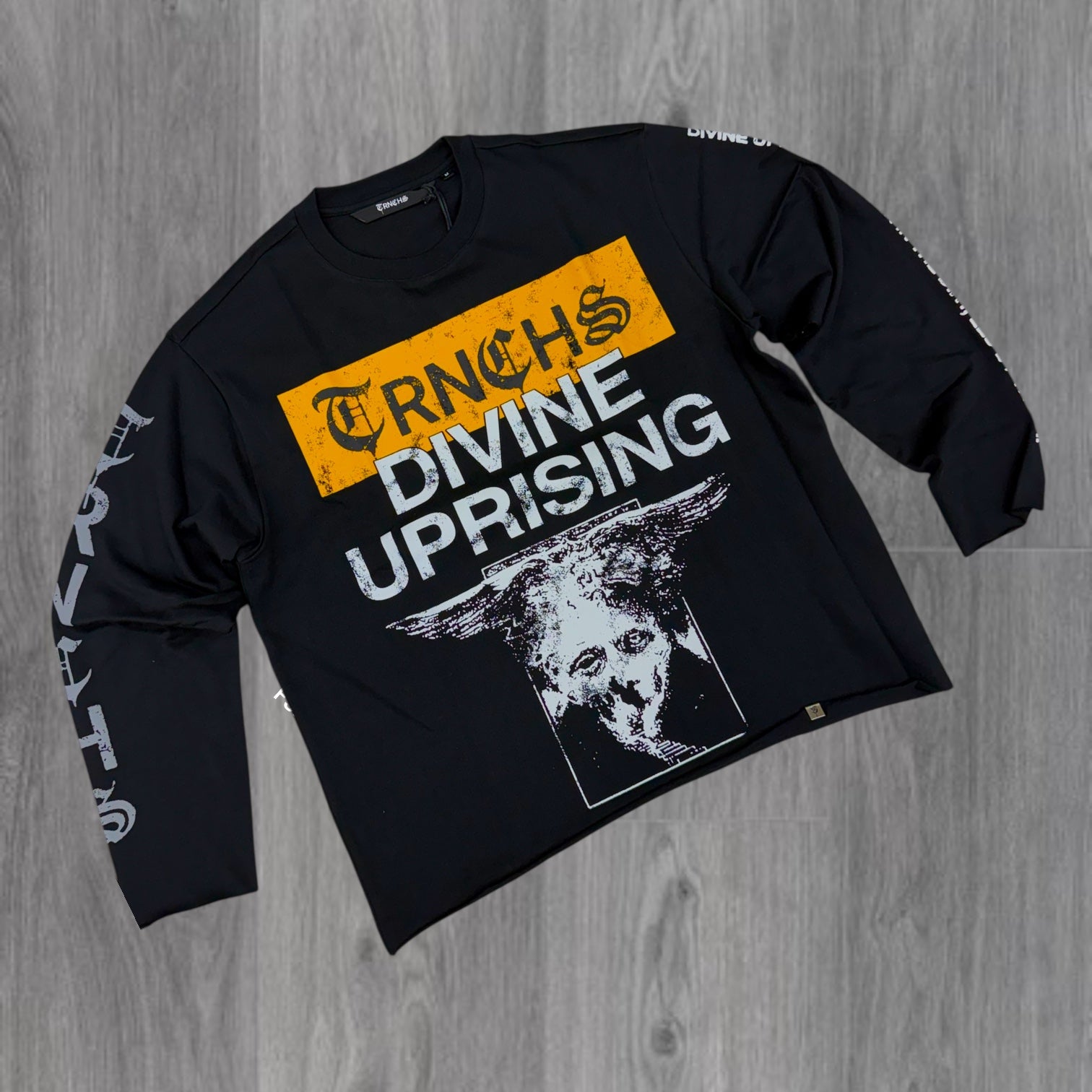 TRNCHS - DIVINE UPRISING Long Sleeve - BLK - 2501 zi