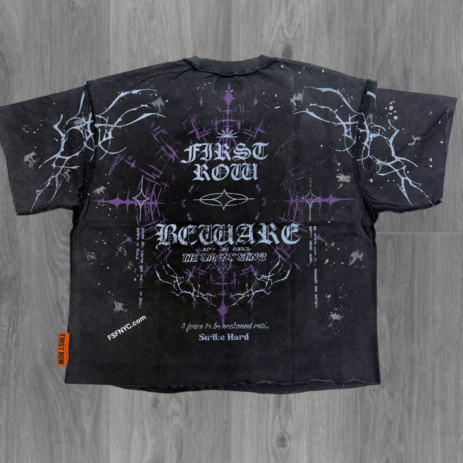 FR - Silent Sting OverSized Crop T-shirt - Black - 3046