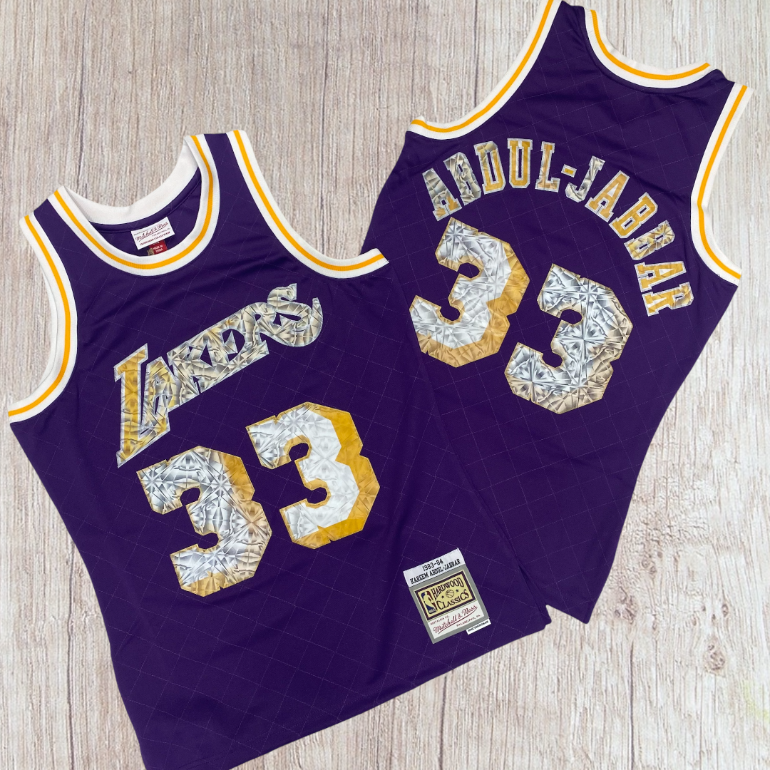 Buy the Lakers Men Yellow Kareem Abdul-Jabbar Jersey XL