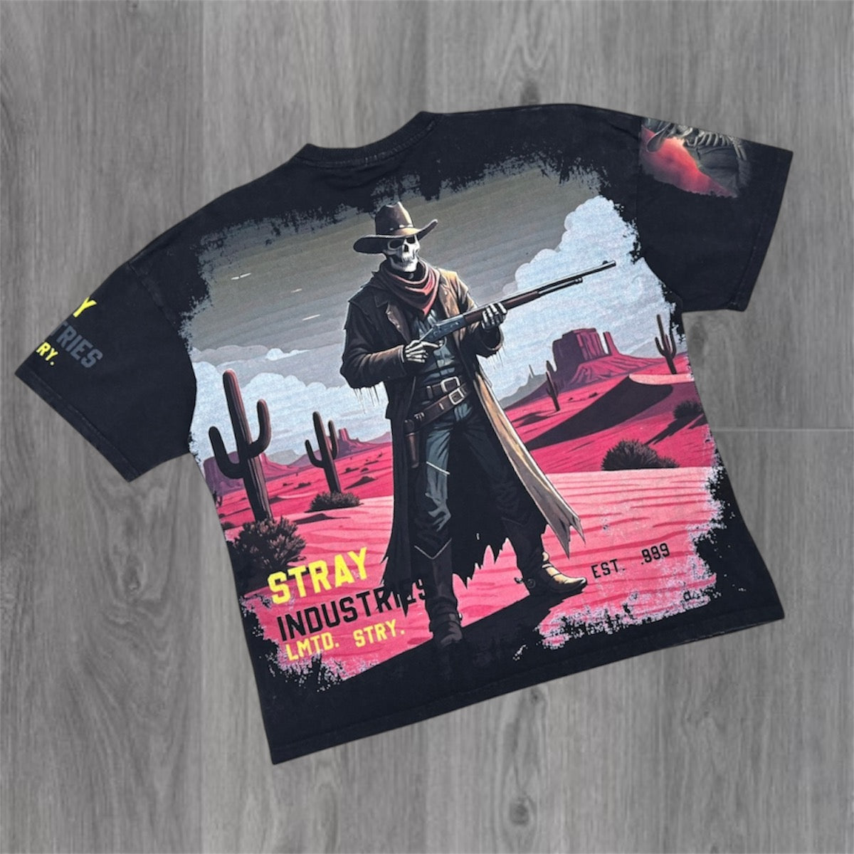 Stray -  Guarding T-shirt - Black 1745