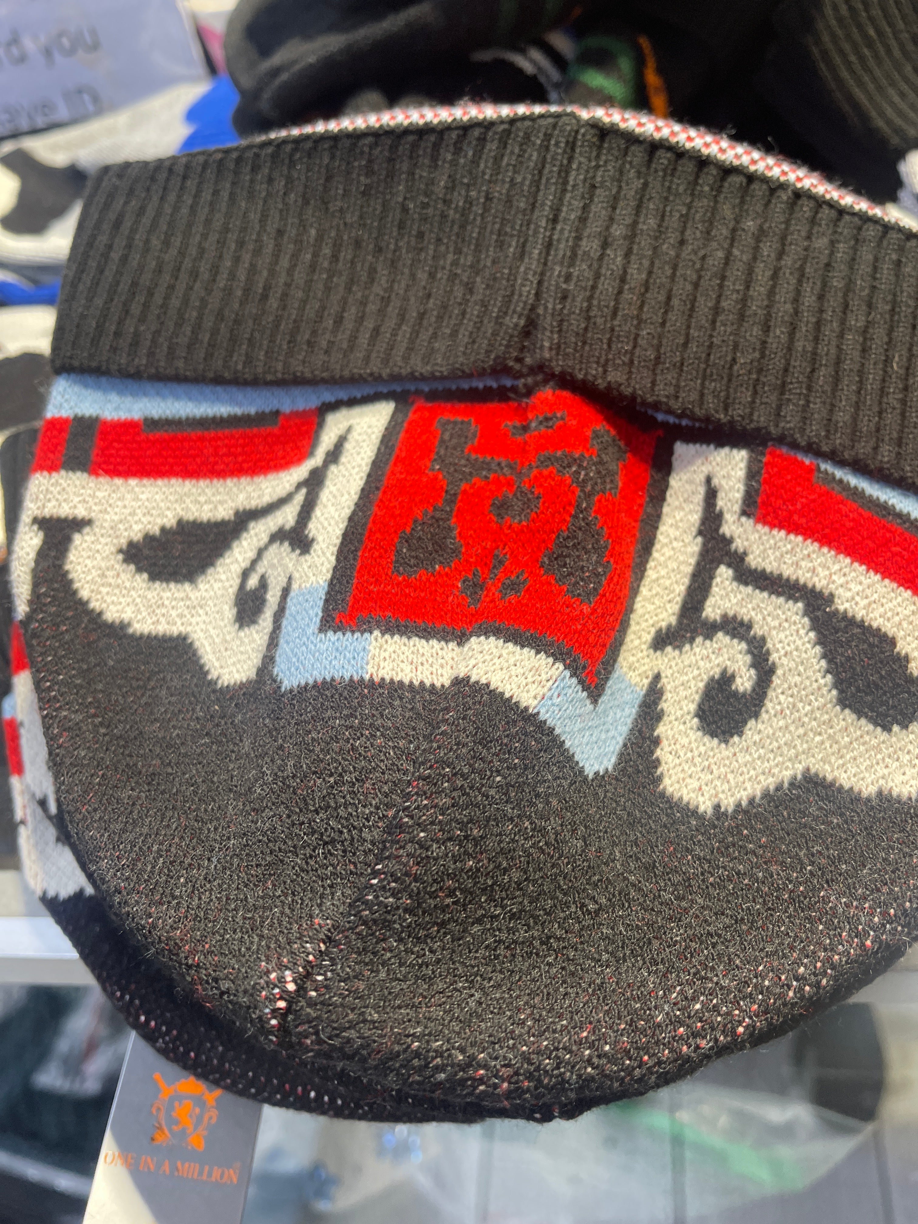 Skully kg632 black red zi