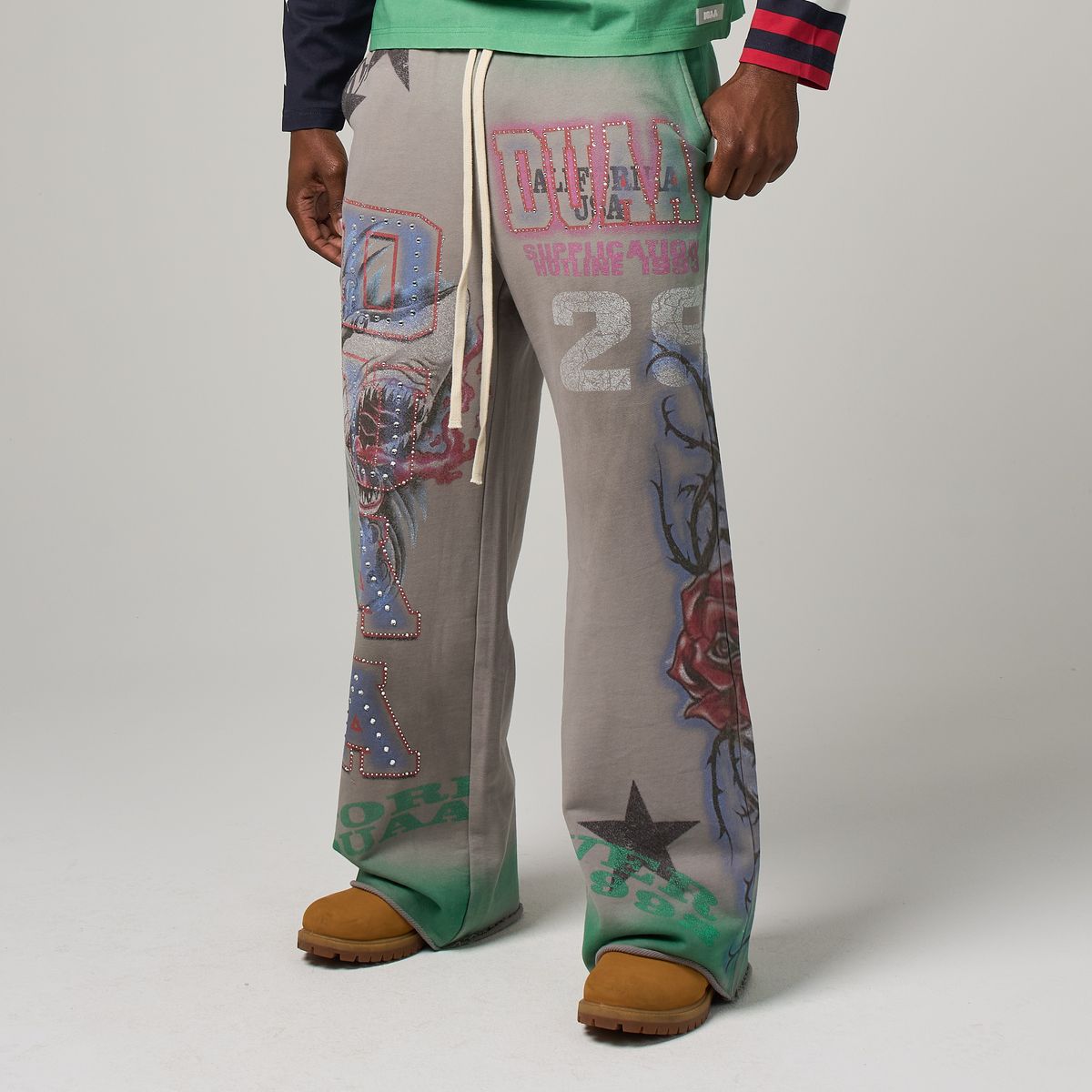 DUAA - Flare Fit Jaws sweat Pants -