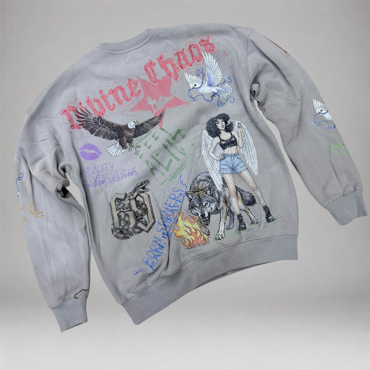 Roku - Chaos Crew sweatshirt - Concrete