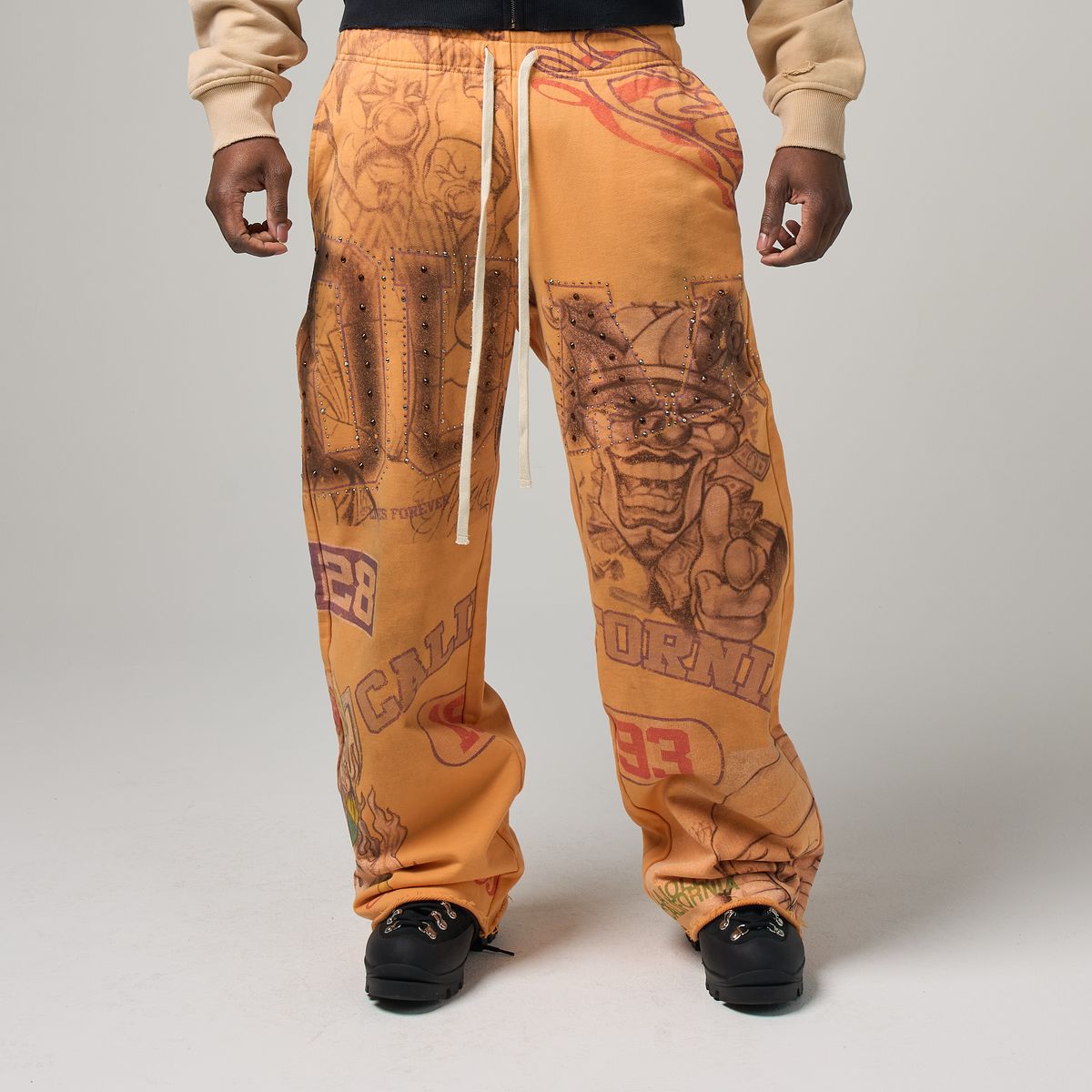 DUAA - Flare Fit Coral sweat Pants -