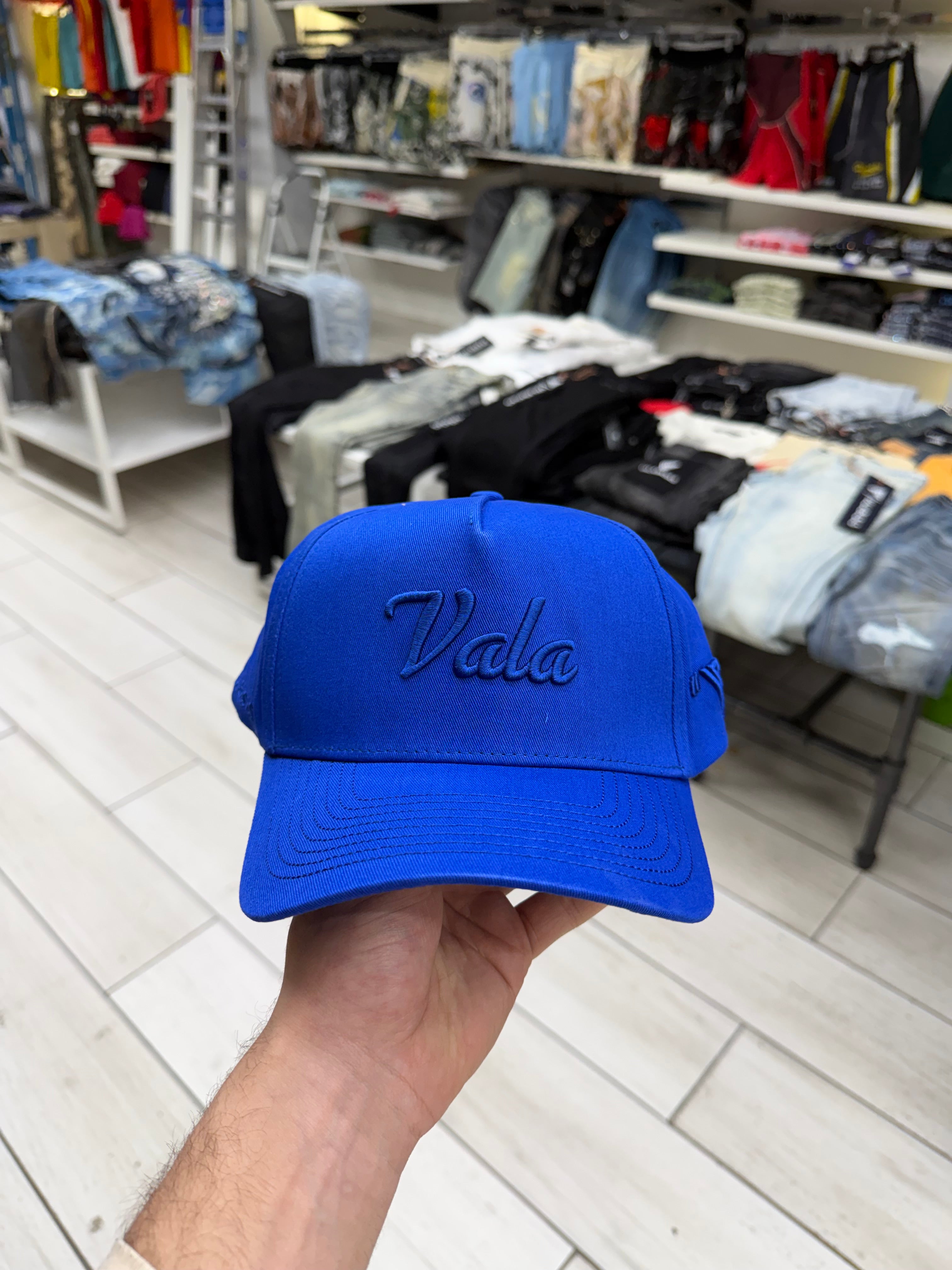 Valabasas Essential Trucker Hat - Electric Blue