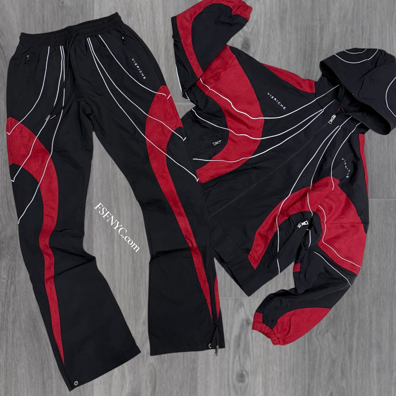 VR - Windbreaker  Set - Black/Red  - 1972