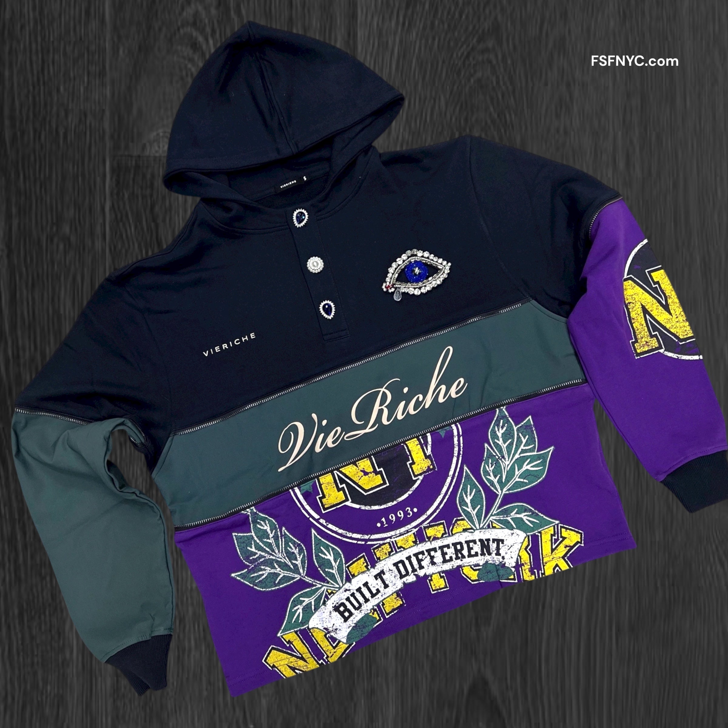 VR - The Land Hoodie - Black -1402