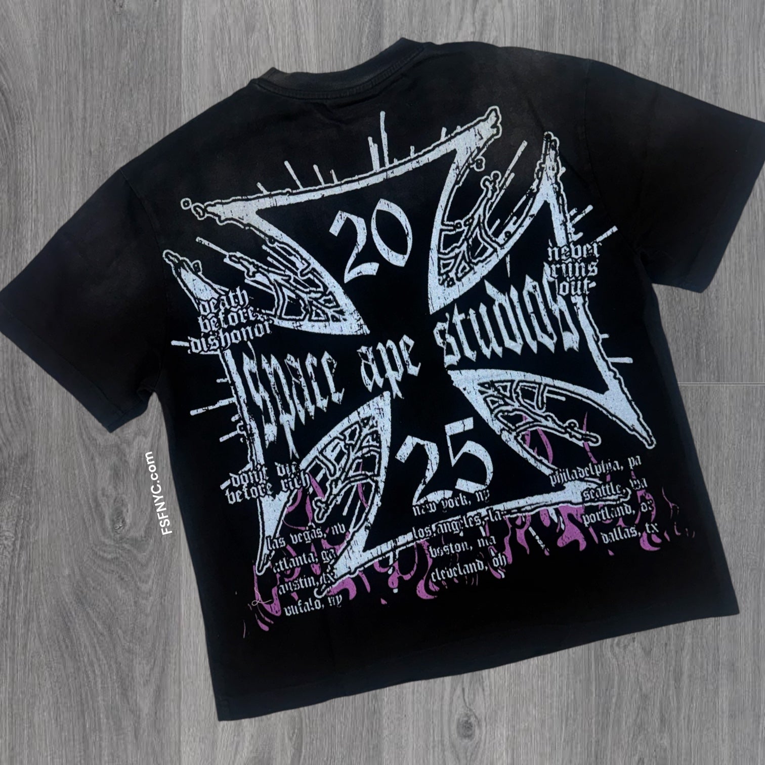 Space - Skull Spike T-shirt - Black - TS01