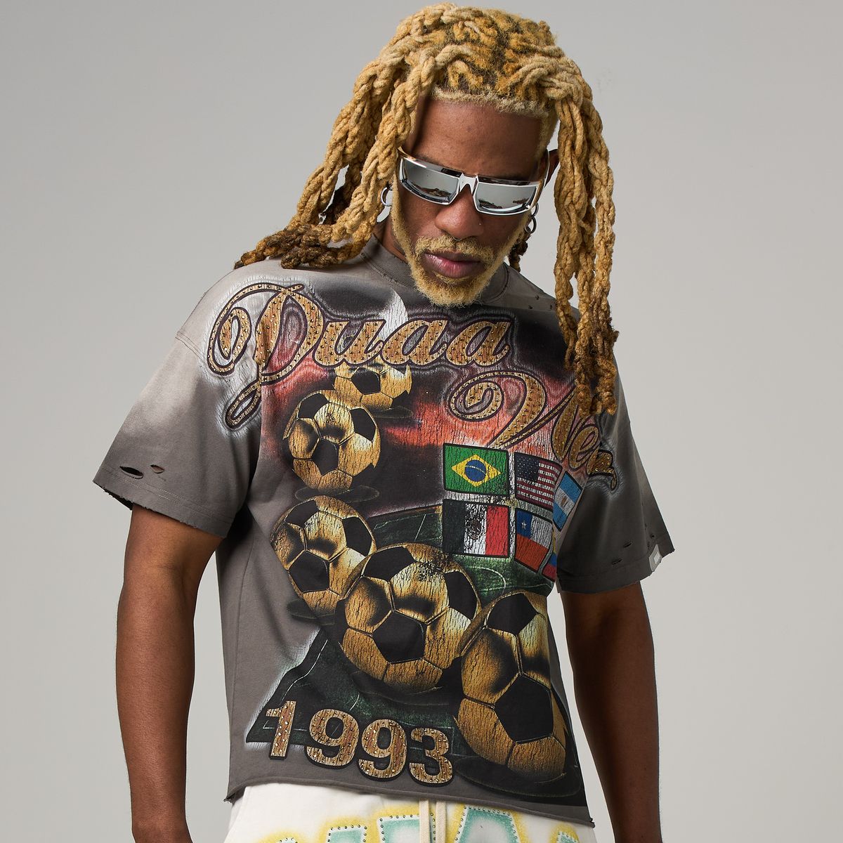 DUAA - World Wide  T-shirt